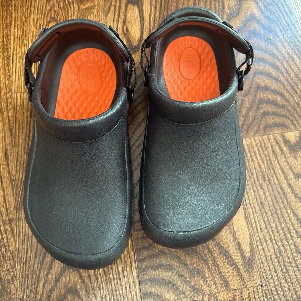 Crocs Bistro Pro LiteRide Clog Unisex size 8 women/size 6 men BLACK